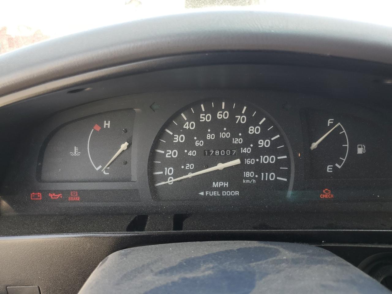 1999 Toyota Tacoma Xtracab VIN: 4TAVL52N4XZ539774 Lot: 62430475