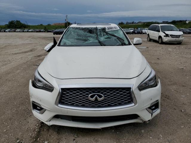  INFINITI Q50 2024 Biały