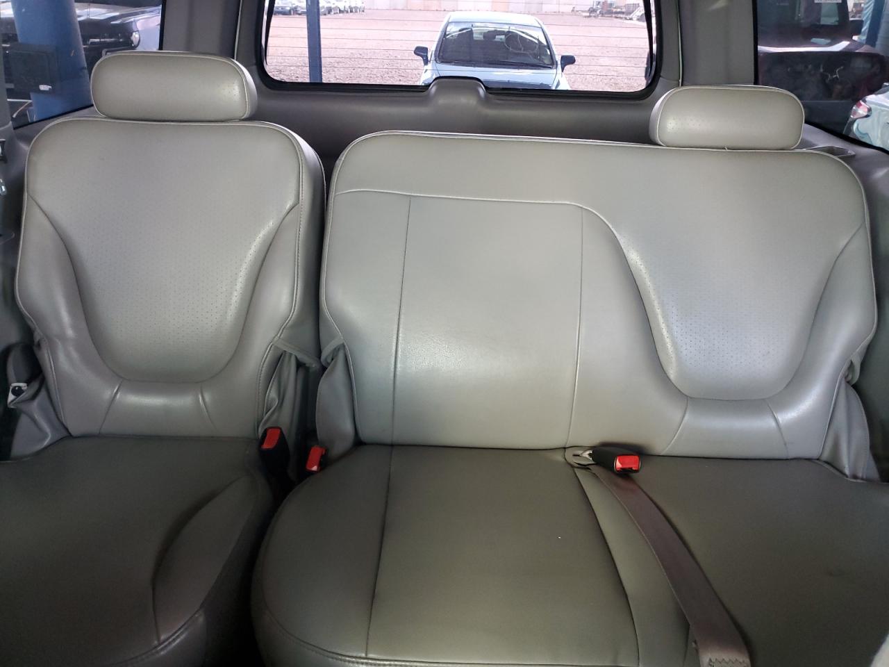 2000 Ford Expedition Xlt VIN: 1FMPU16LXYLC25638 Lot: 58994205