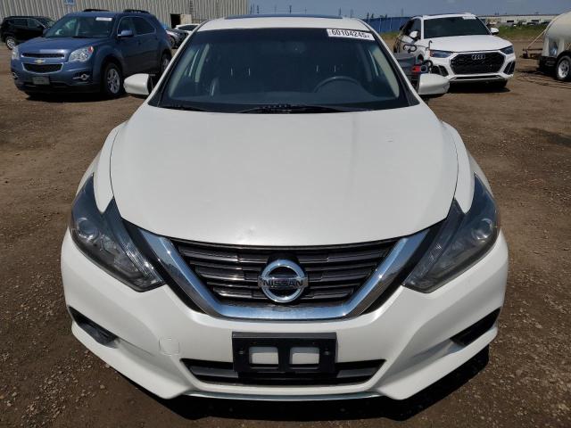 Sedans NISSAN ALTIMA 2016 Biały