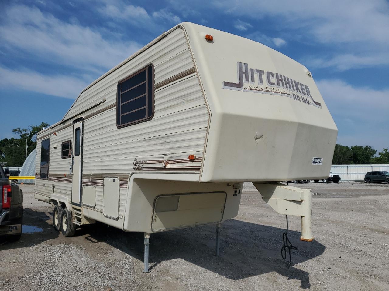 1989 Camper 5Th Wheel for Sale in Wichita, KS - All Over