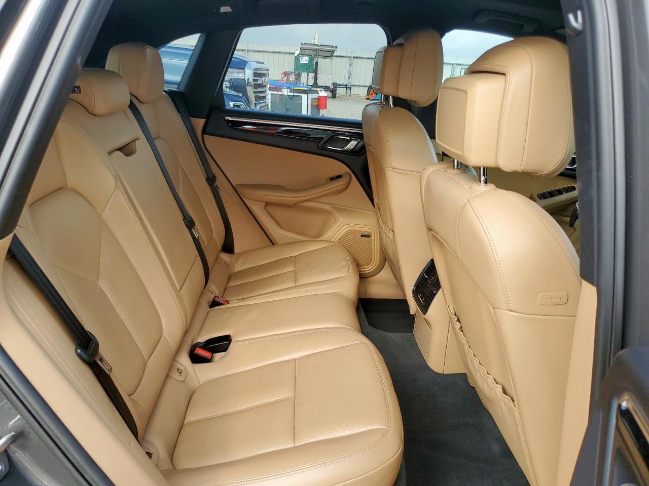 2016 Porsche Macan S VIN: WP1AB2A5XGLB57935 Lot: 61799555