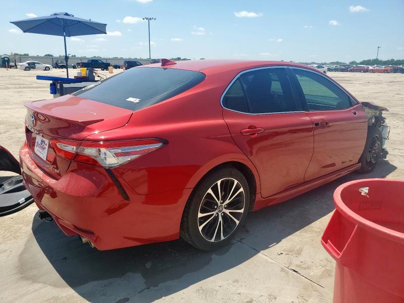  TOYOTA CAMRY 2019 Красный