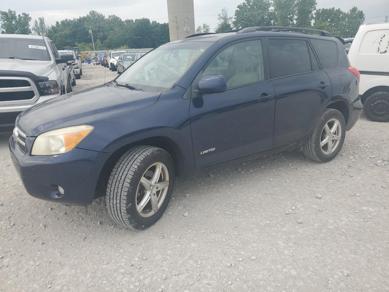 Wayland, MI에서 판매 중인 2007 Toyota Rav4 Limited - Rear End