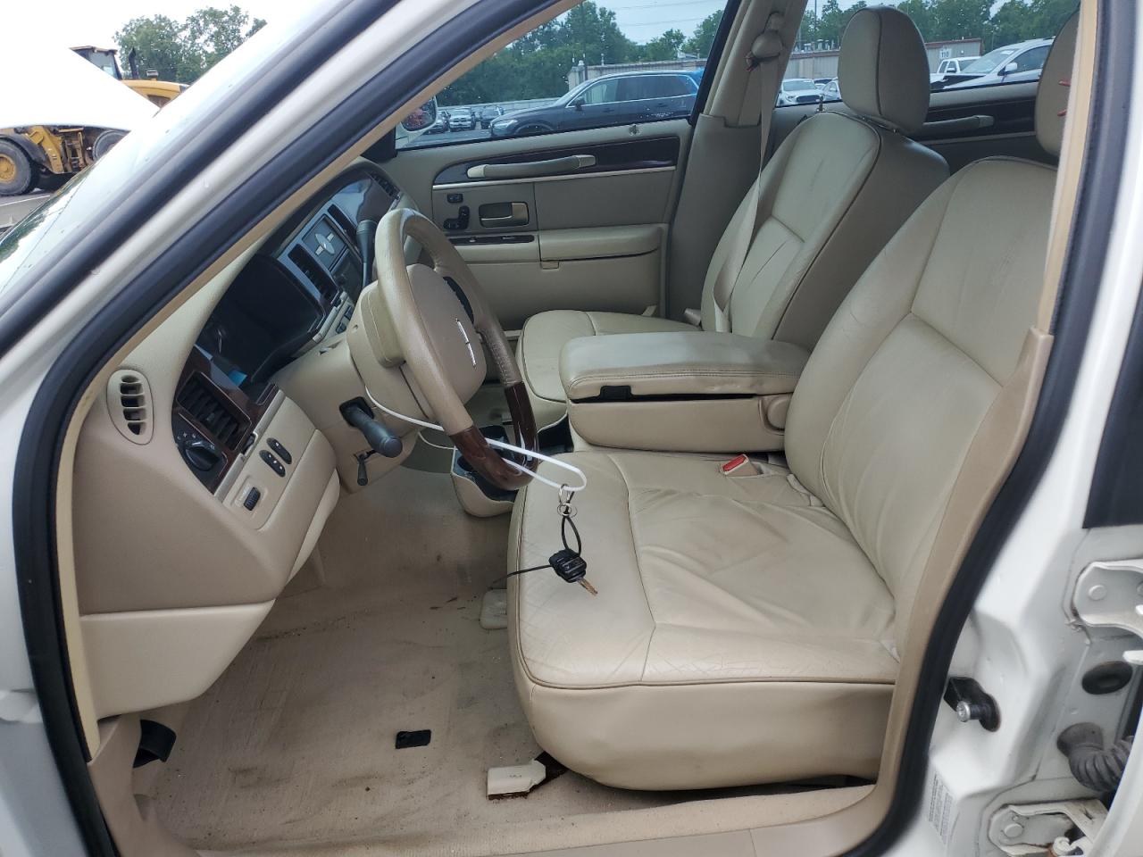 2006 Lincoln Town Car Designer VIN: 1LNHM83V26Y632274 Lot: 62811015