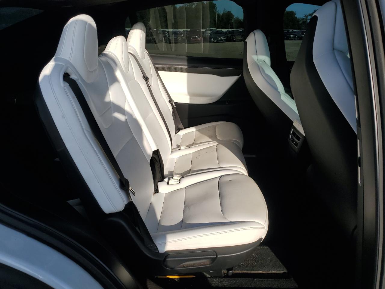 2017 Tesla Model X VIN: 5YJXCAE2XHF055042 Lot: 60286955
