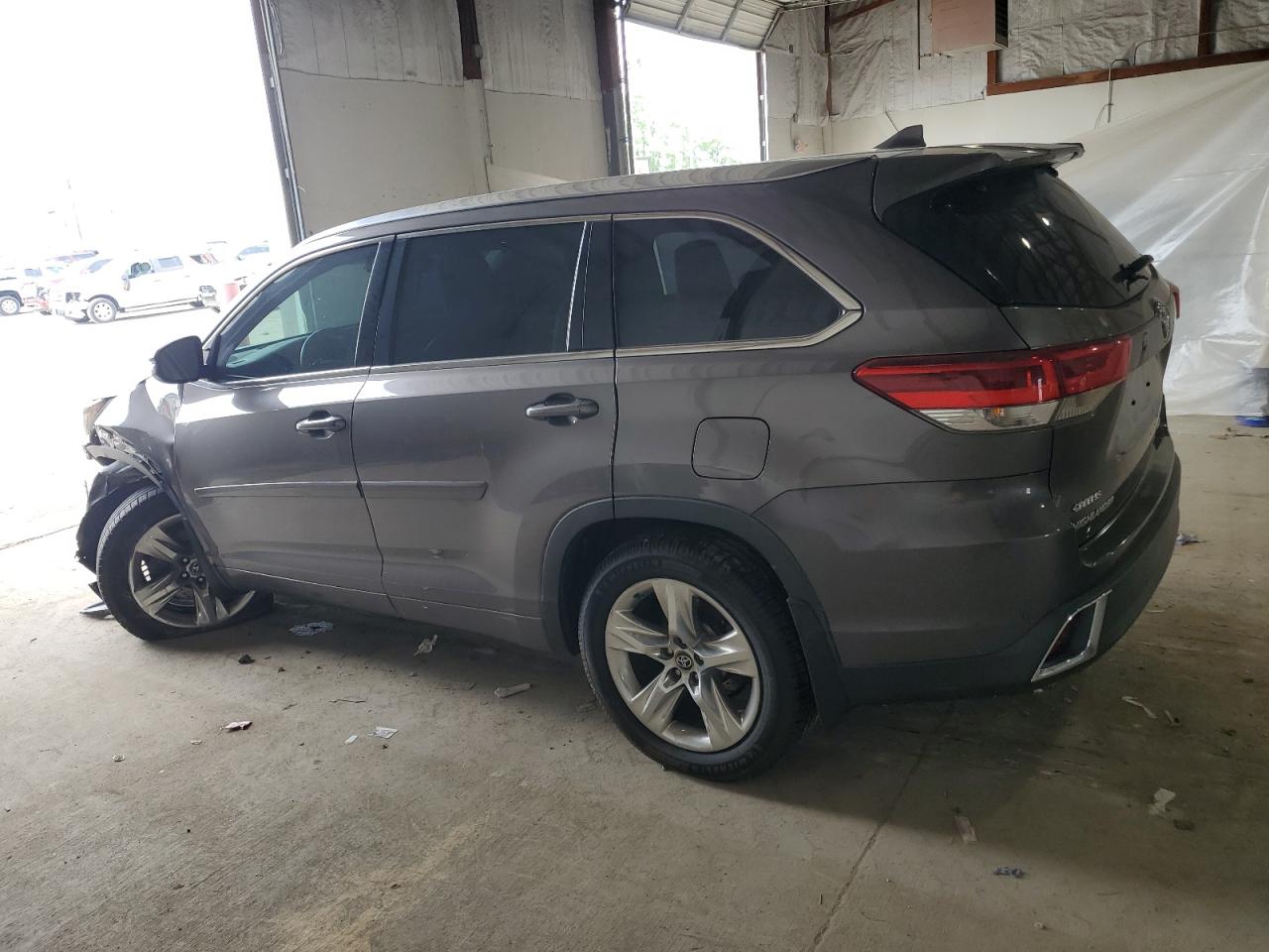 5TDDZRFH0HS472796 TOYOTA HIGHLANDER 2017