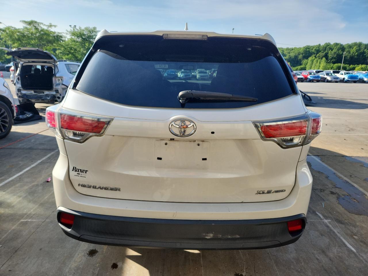 2015 Toyota Highlander Xle VIN: 5TDJKRFH0FS109029 Lot: 61581575