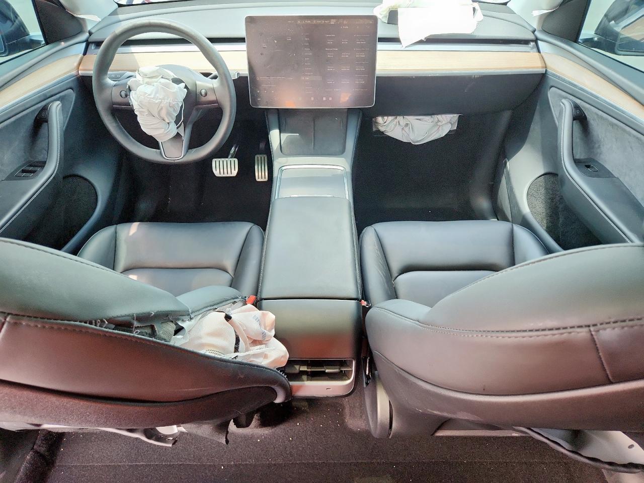 2024 Tesla Model Y VIN: 7SAYGDEF3RA295399 Lot: 62844215