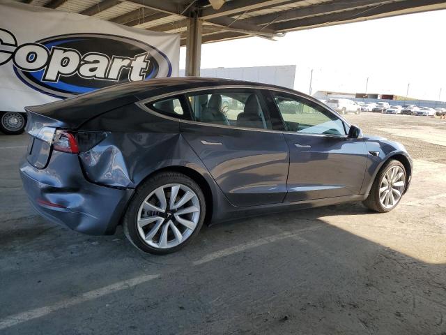  TESLA MODEL 3 2018 Серый