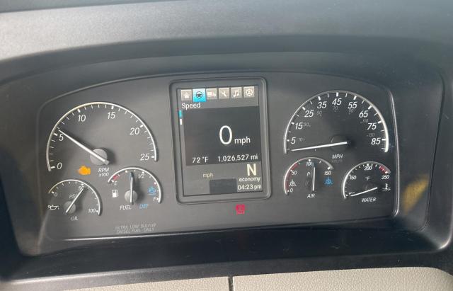 2019 FREIGHTLINER CASCADIA 126   