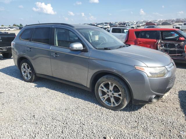  MITSUBISHI OUTLANDER 2015 Srebrny