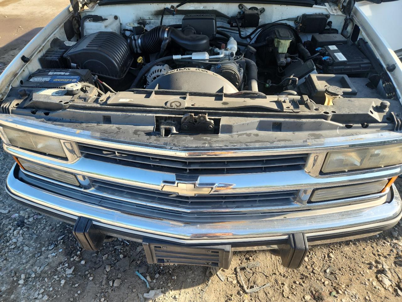 1998 Chevrolet Gmt-400 K1500 VIN: 2GCEK19M8W1230250 Lot: 61401975