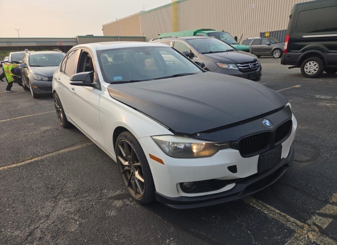 2014 Bmw 328 Xi Sulev за продажба в North Billerica, MA - Minor Dent/Scratches