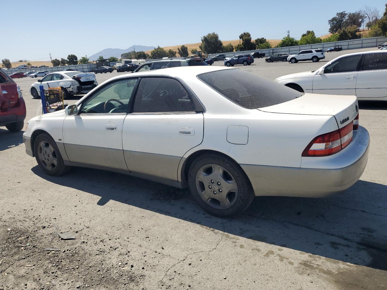 LEXUS ES300 2001 VIN JT8BF28G210322000 photo 2