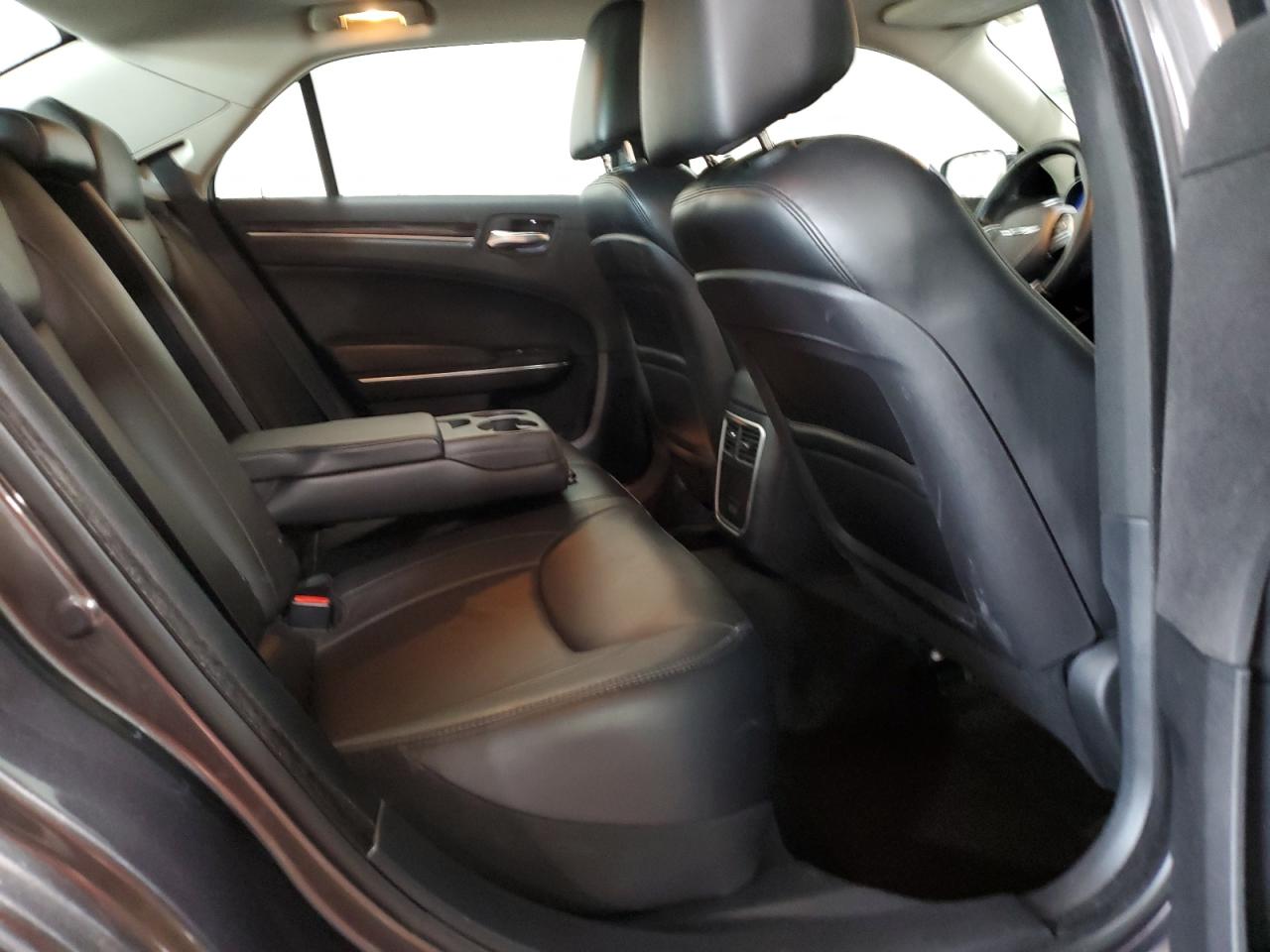 2015 Chrysler 300 Limited VIN: 2C3CCAAG0FH828709 Lot: 59428145