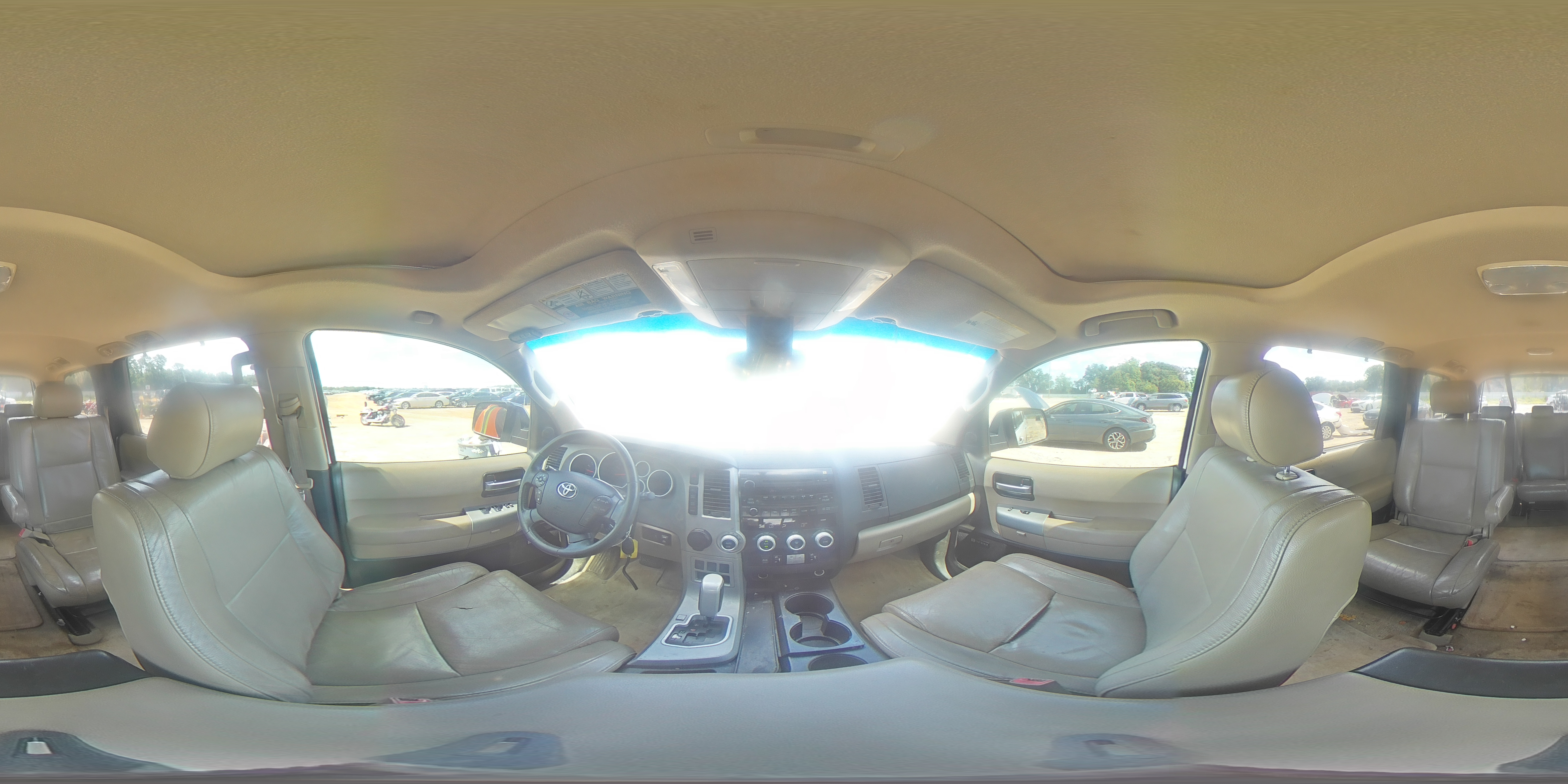 2008 Toyota Sequoia Limited VIN: 5TDZY68A28S010067 Lot: 61662295