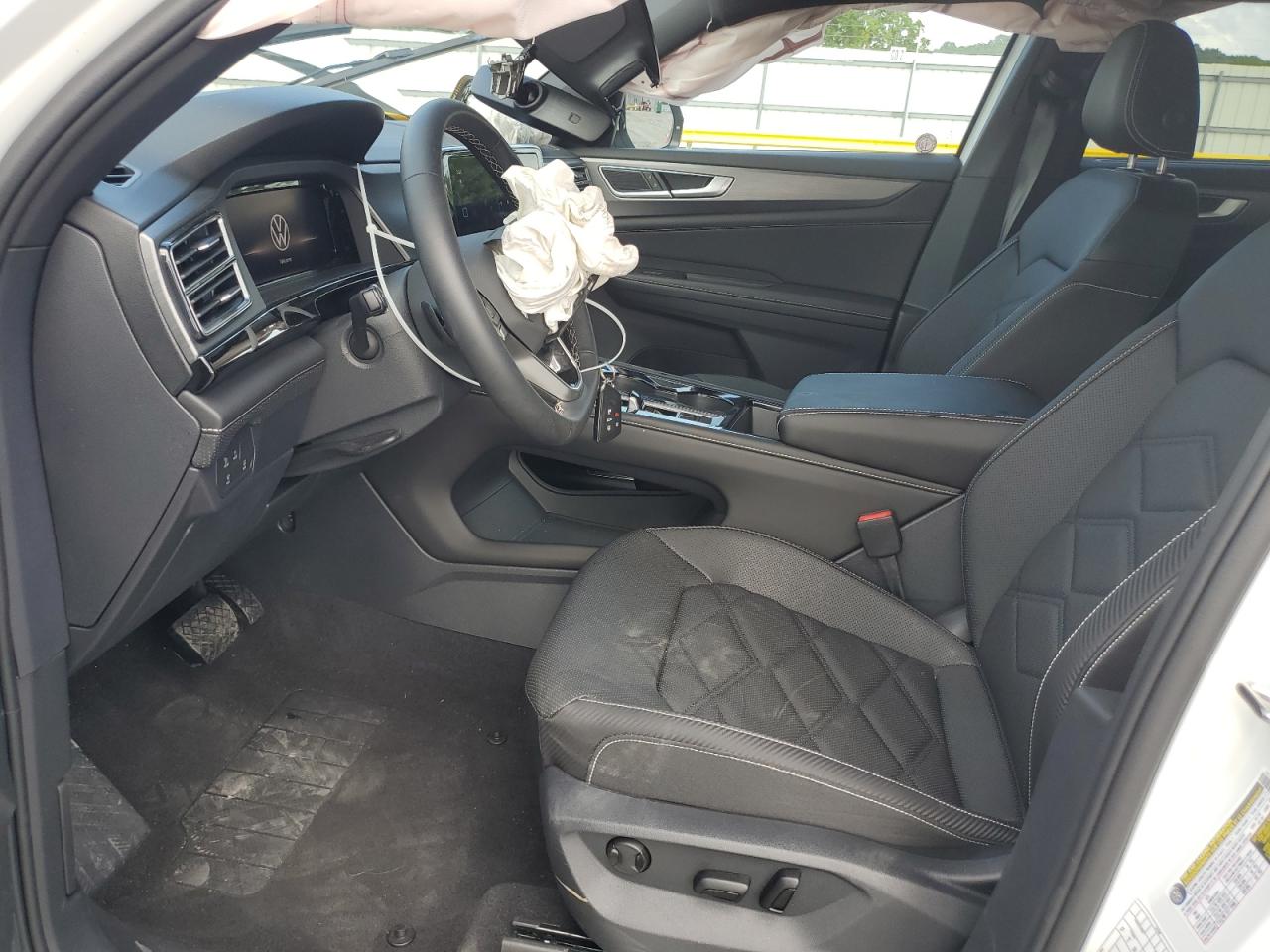 2025 Volkswagen Atlas Cross Sport Se VIN: 1V2WE2CA1SC220405 Lot: 61621145