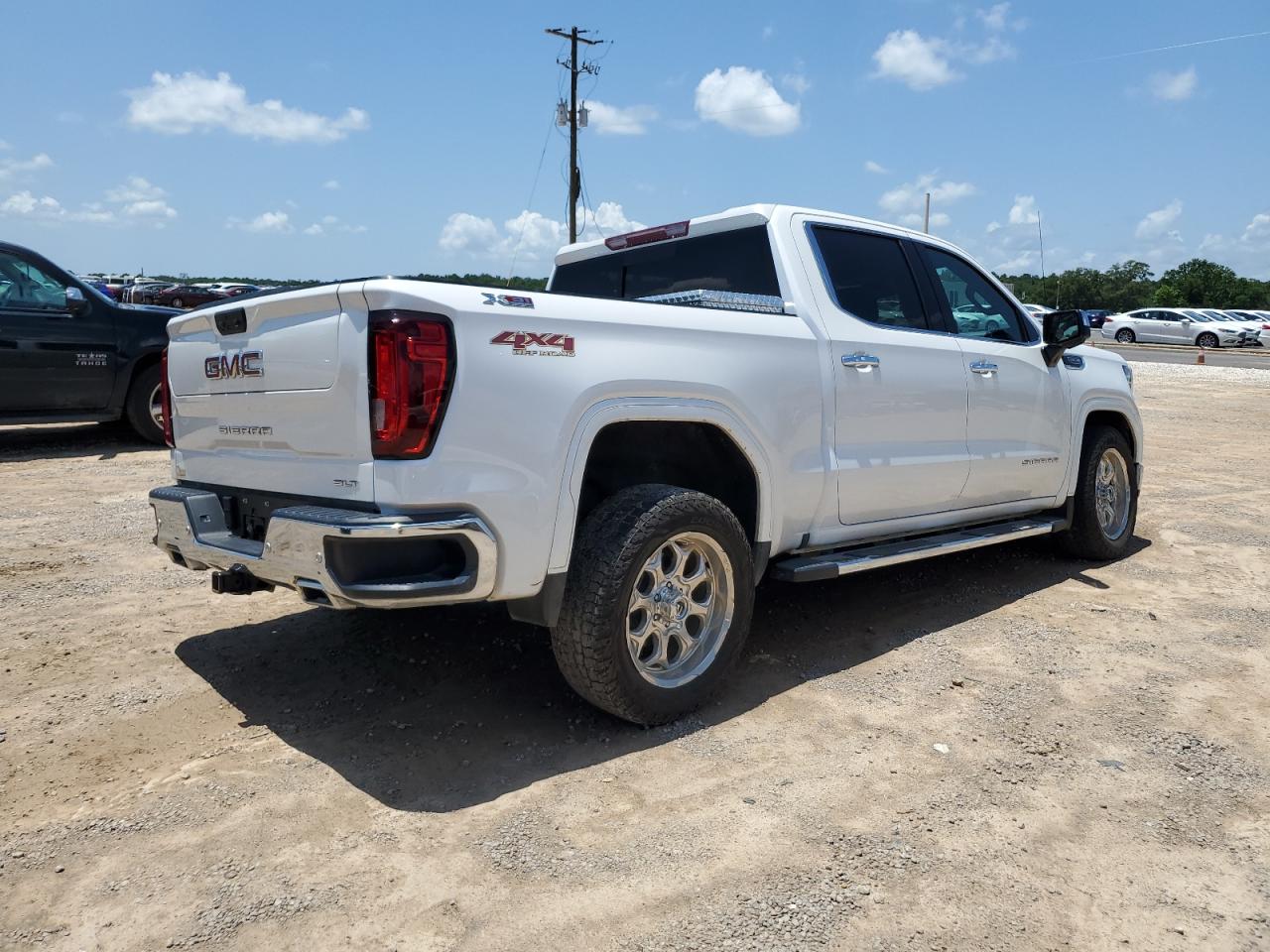 GMC SIERRA 2024 VIN 3GTUUDED7RG319459 zdjęcie 3