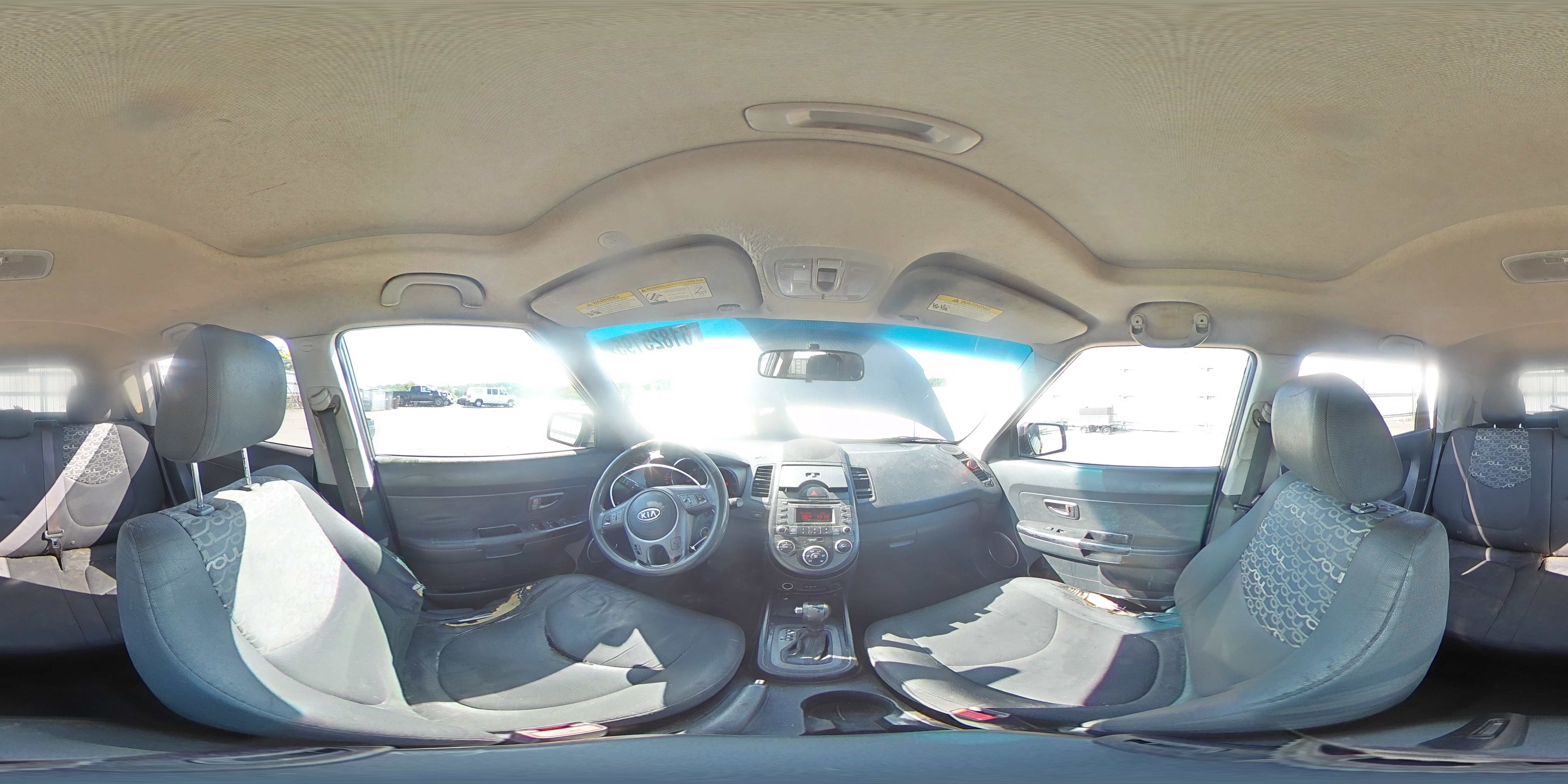 2011 Kia Soul + VIN: KNDJT2A23B7226177 Lot: 61825195