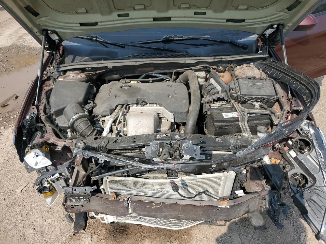 2018 Buick Regal Tourx Essence VIN: W04GV8SX2J1153526 Lot: 60608375