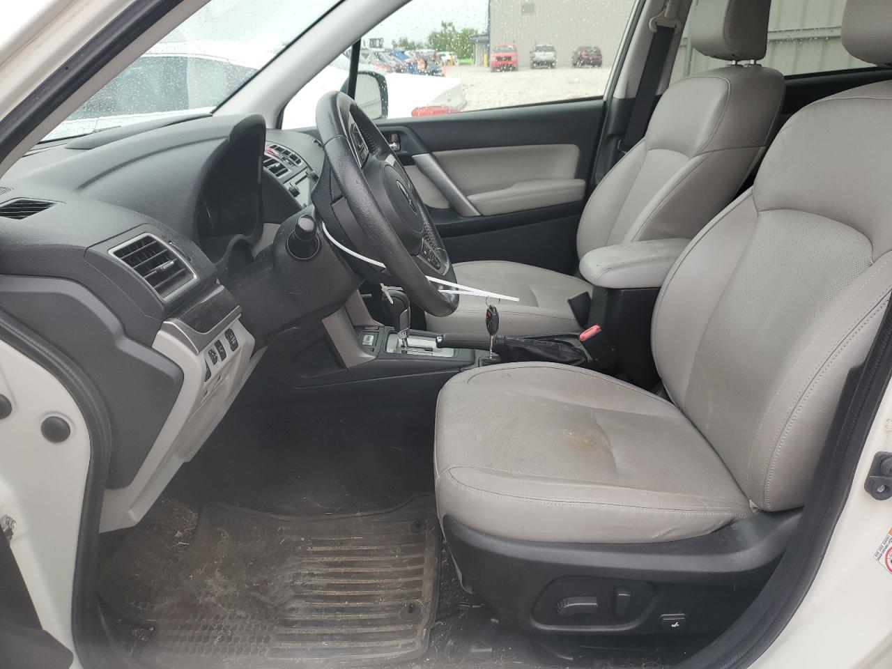 2017 Subaru Forester 2.5I Limited VIN: JF2SJARC8HH573042 Lot: 61000575