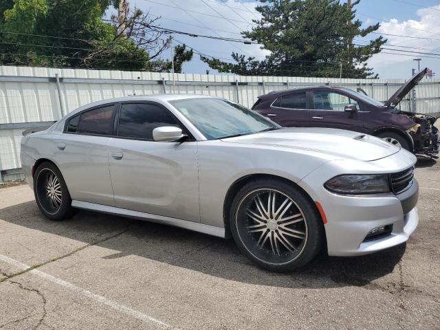 Sedans DODGE CHARGER 2016 Srebrny