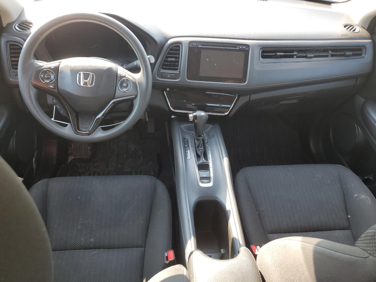 2018 Honda Hr-V Lx VIN: 3CZRU6H38JM100689 Lot: 62085635