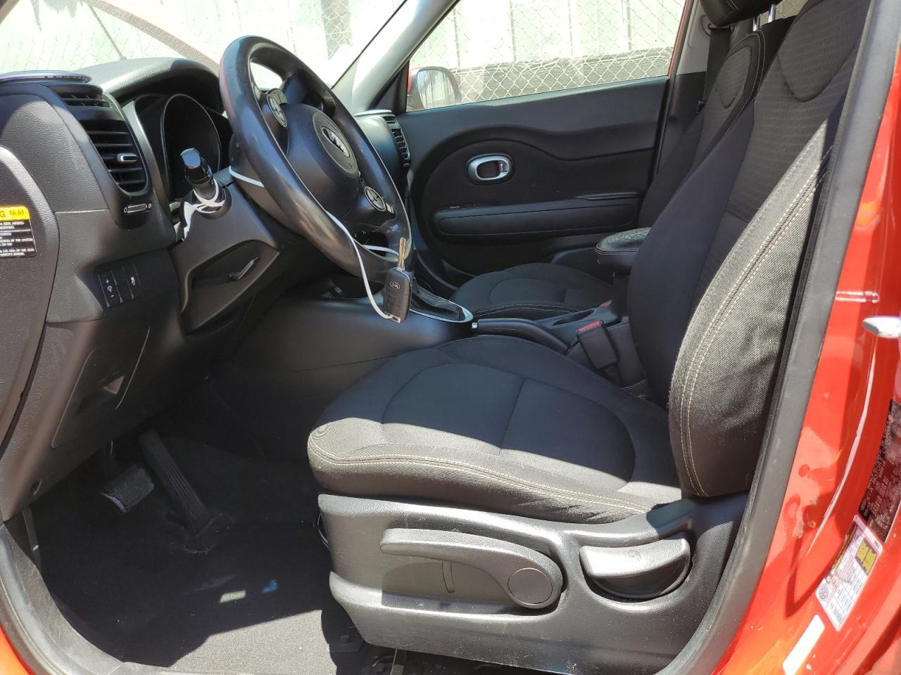 2016 Kia Soul + VIN: KNDJP3A52G7818780 Lot: 62963415