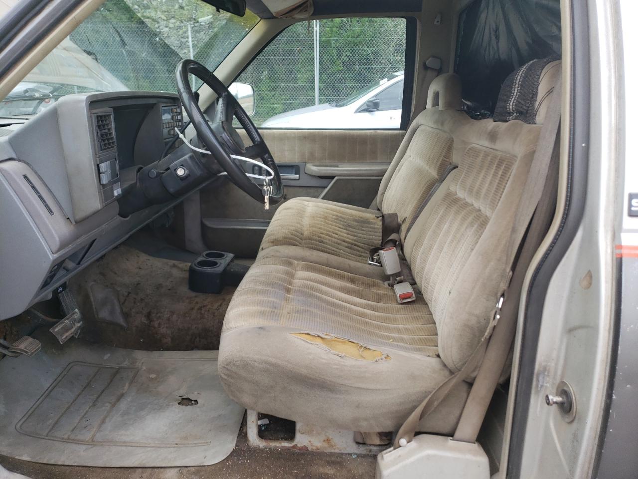 1992 GMC Sierra C1500 VIN: 1GTEC14K7NE501489 Lot: 60296395