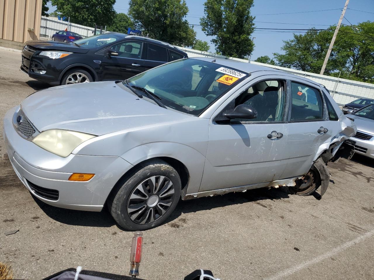 2005 Ford Focus Zx4 for Sale in Moraine, OH - All Over