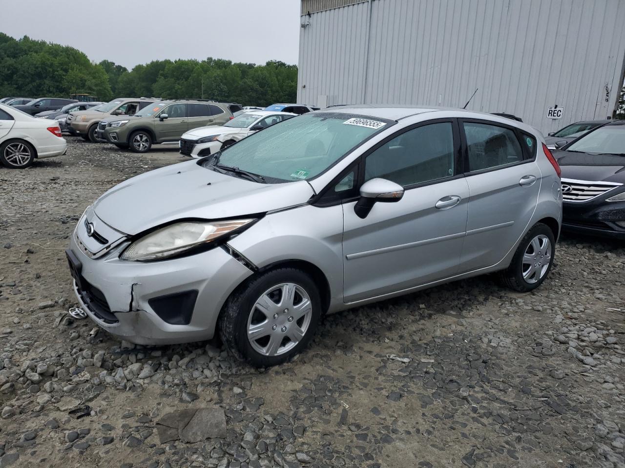 2013 Ford Fiesta Se للبيع في Windsor، NJ - Front End