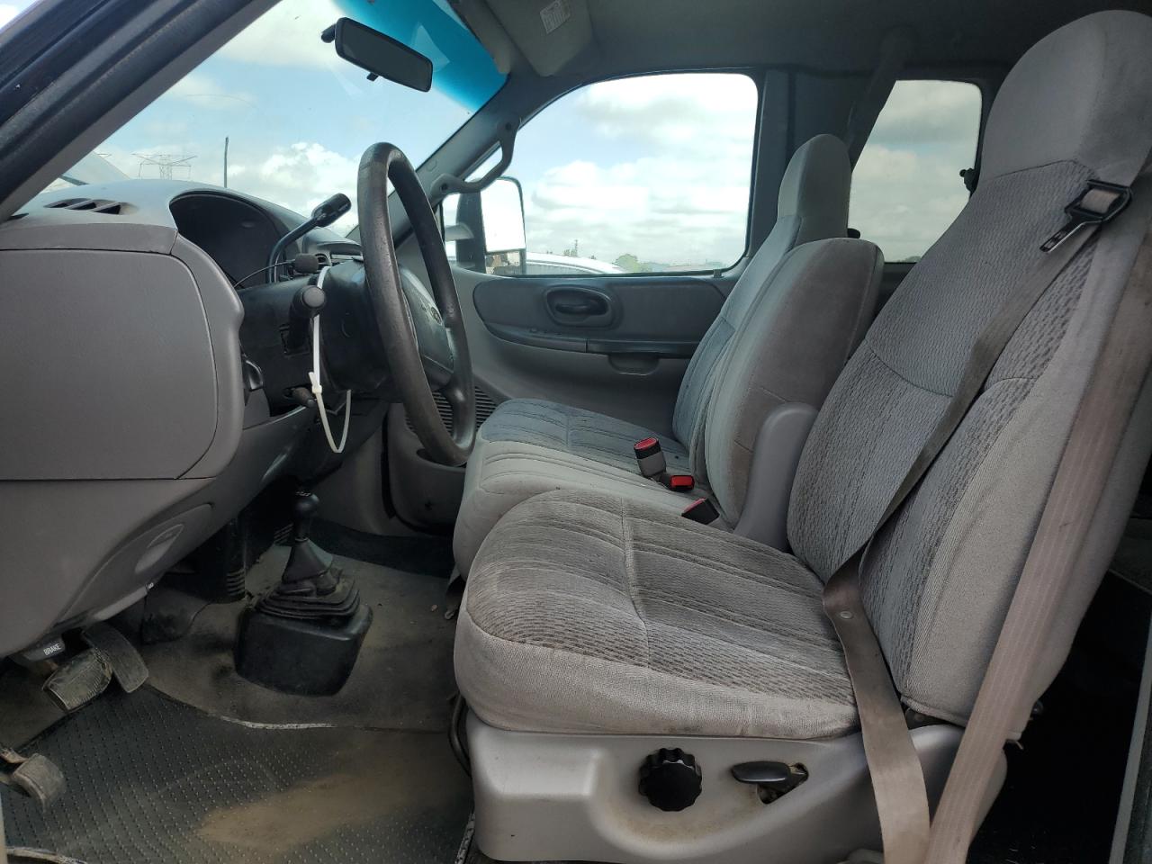 1999 Ford F150 VIN: 1FTRX18L1XKB84628 Lot: 63050765