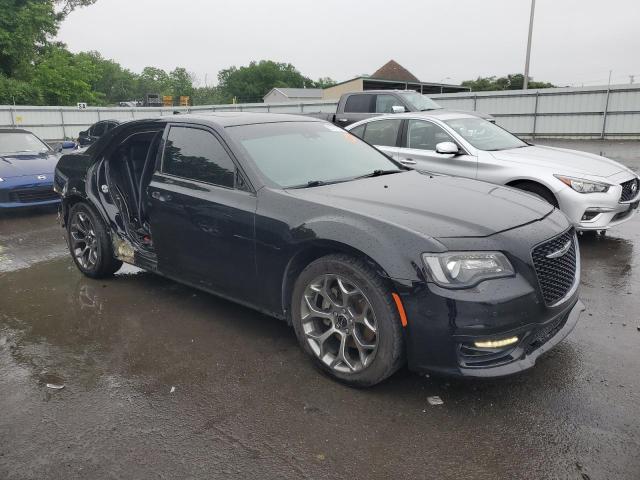 CHRYSLER 300 2018 Черный