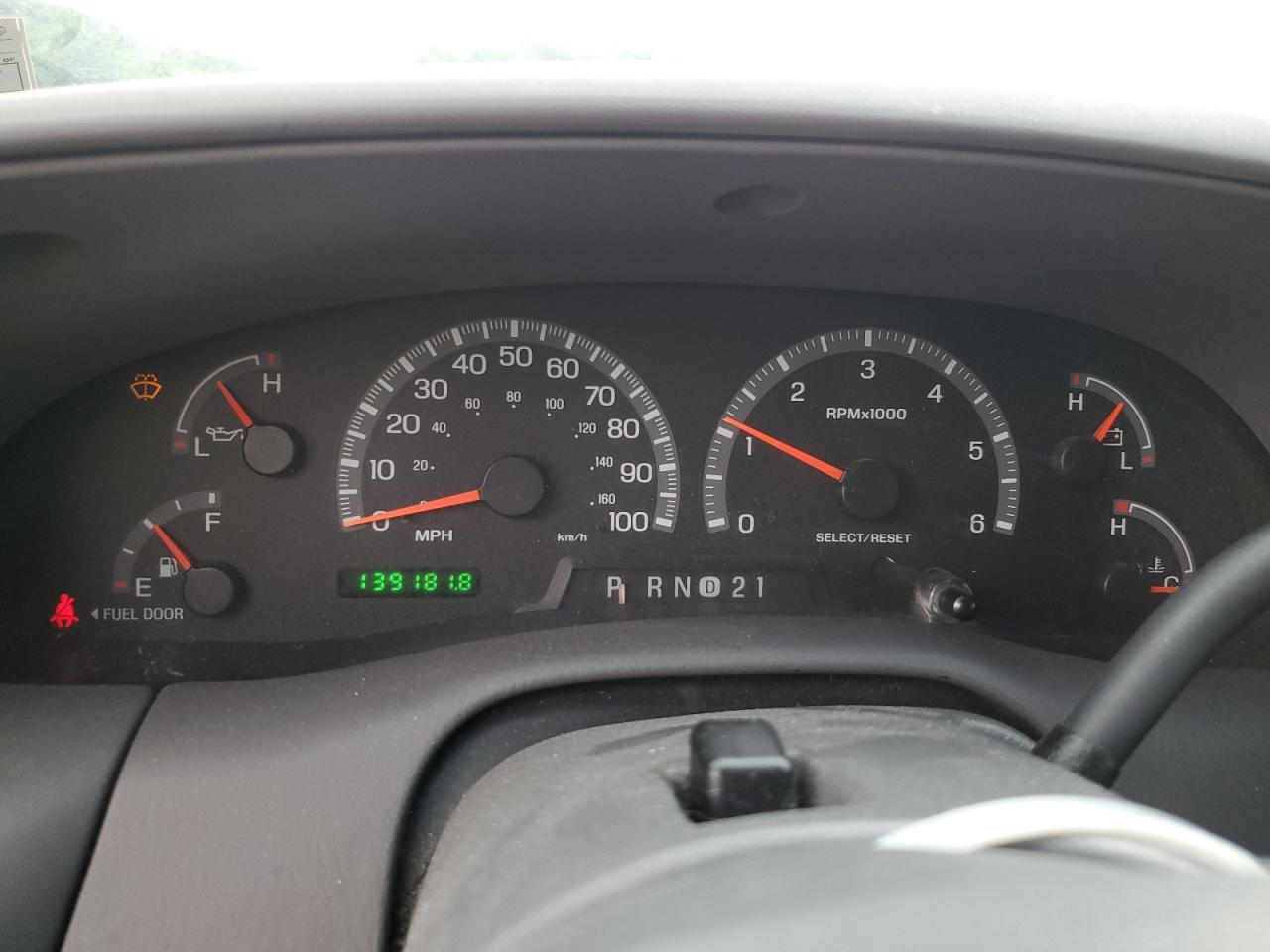 2001 Ford Expedition Xlt VIN: 1FMRU15L51LB38438 Lot: 61297735
