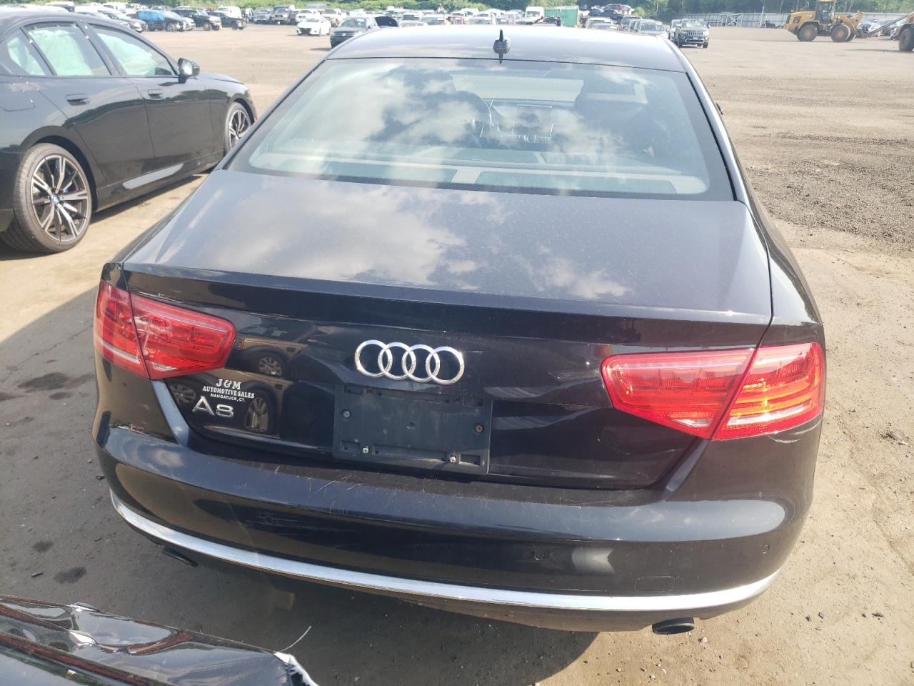 2014 Audi A8 Quattro VIN: WAUAGAFD4EN010246 Lot: 61161675
