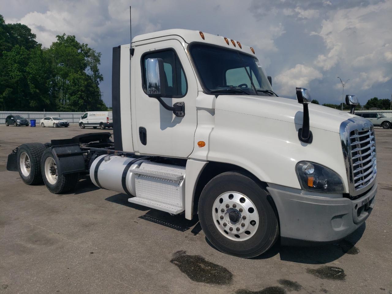 2019 Freightliner Cascadia 125 Semi Truck na sprzedaż w Dunn, NC - Normal Wear