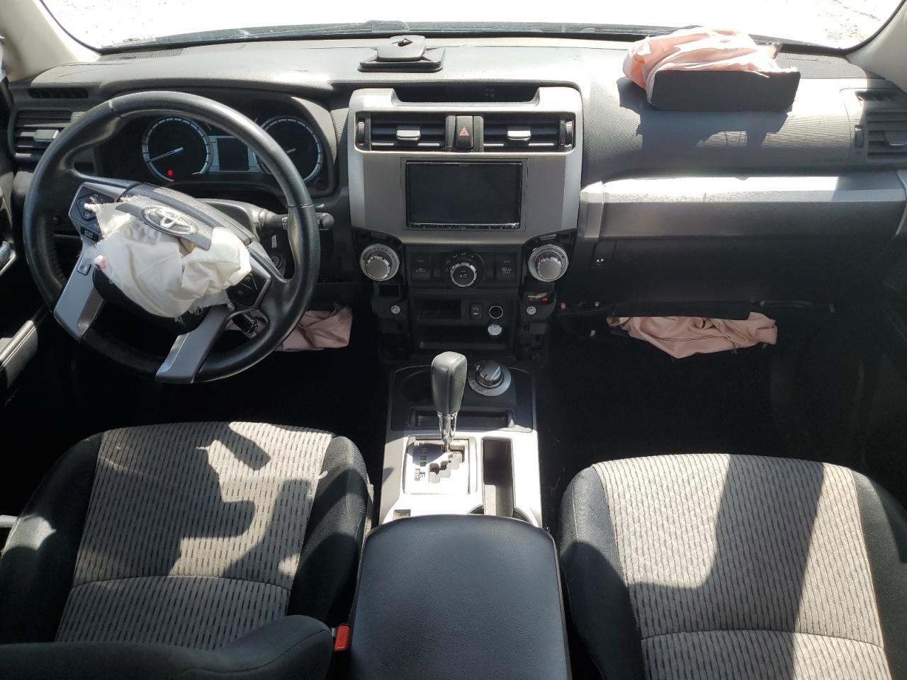 2015 Toyota 4Runner Sr5/Sr5 Premium VIN: JTEBU5JR9F5218761 Lot: 61282425