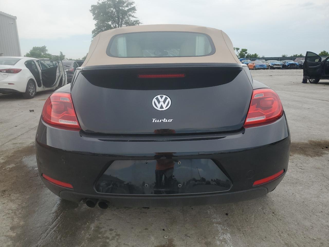 2016 Volkswagen Beetle S/Se VIN: 3VW517AT2GM806981 Lot: 62275095