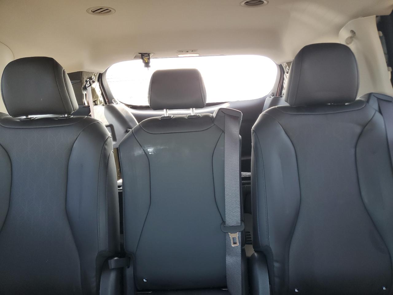 2024 Kia Carnival Lx VIN: KNDNB4H34R6392495 Lot: 60256835
