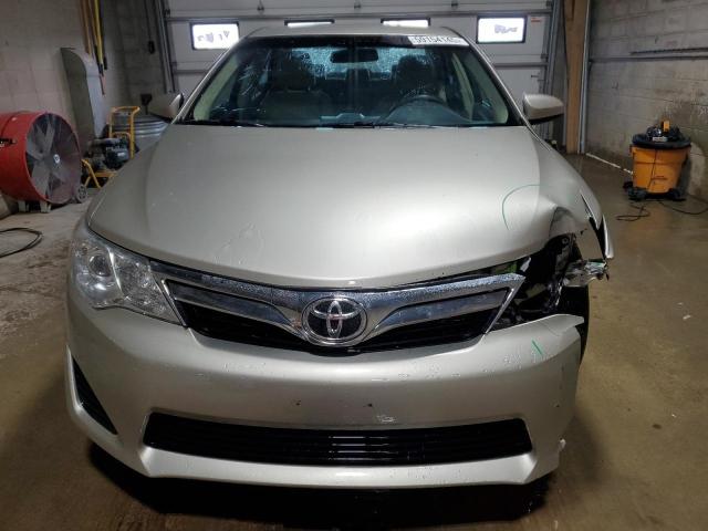  TOYOTA CAMRY 2014 Бежевый