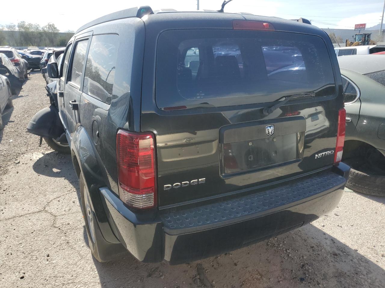 2009 Dodge Nitro - Image 6