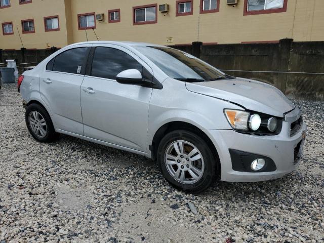  CHEVROLET SONIC 2015 Серебристый