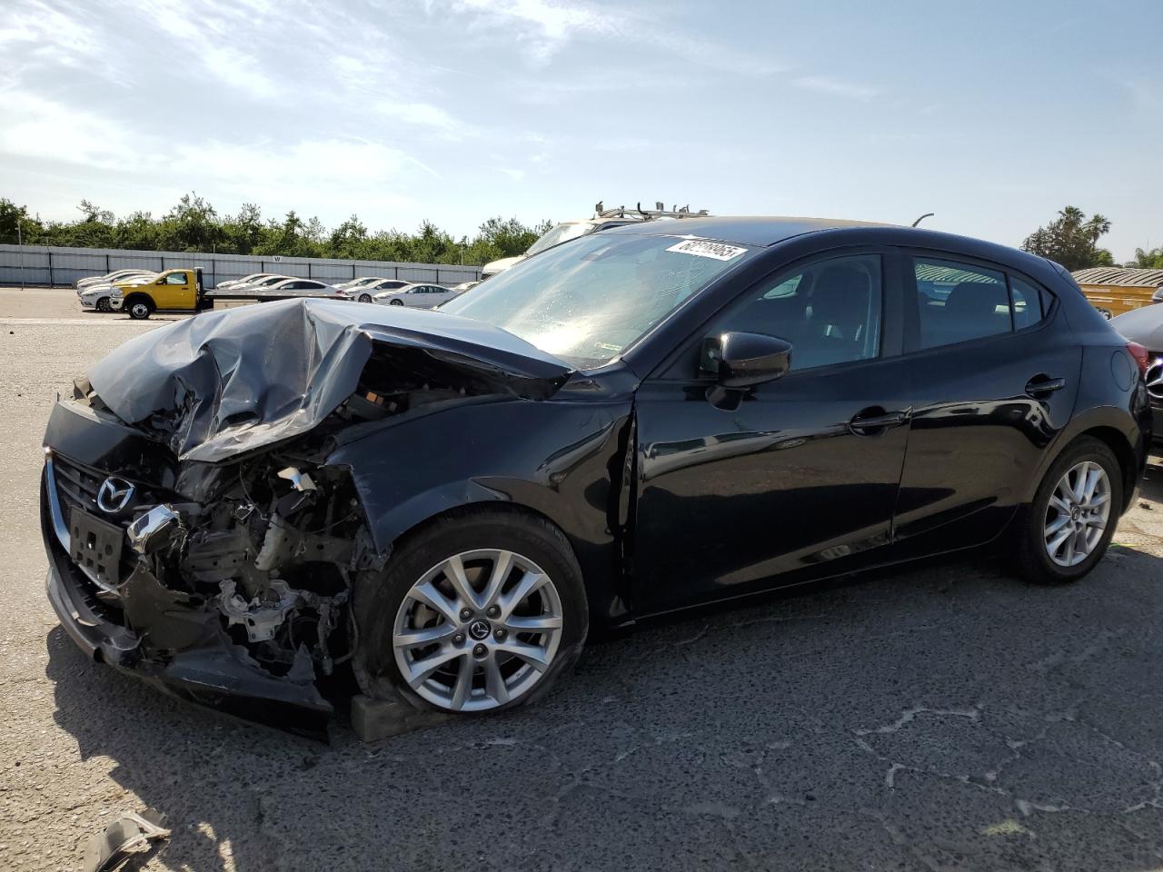 Fresno, CA에서 판매 중인 2018 Mazda 3 Sport - Front End