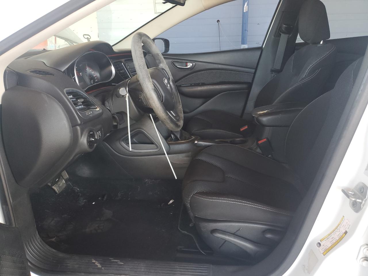 2015 Dodge Dart Sxt VIN: 1C3CDFBBXFD227365 Lot: 61976615