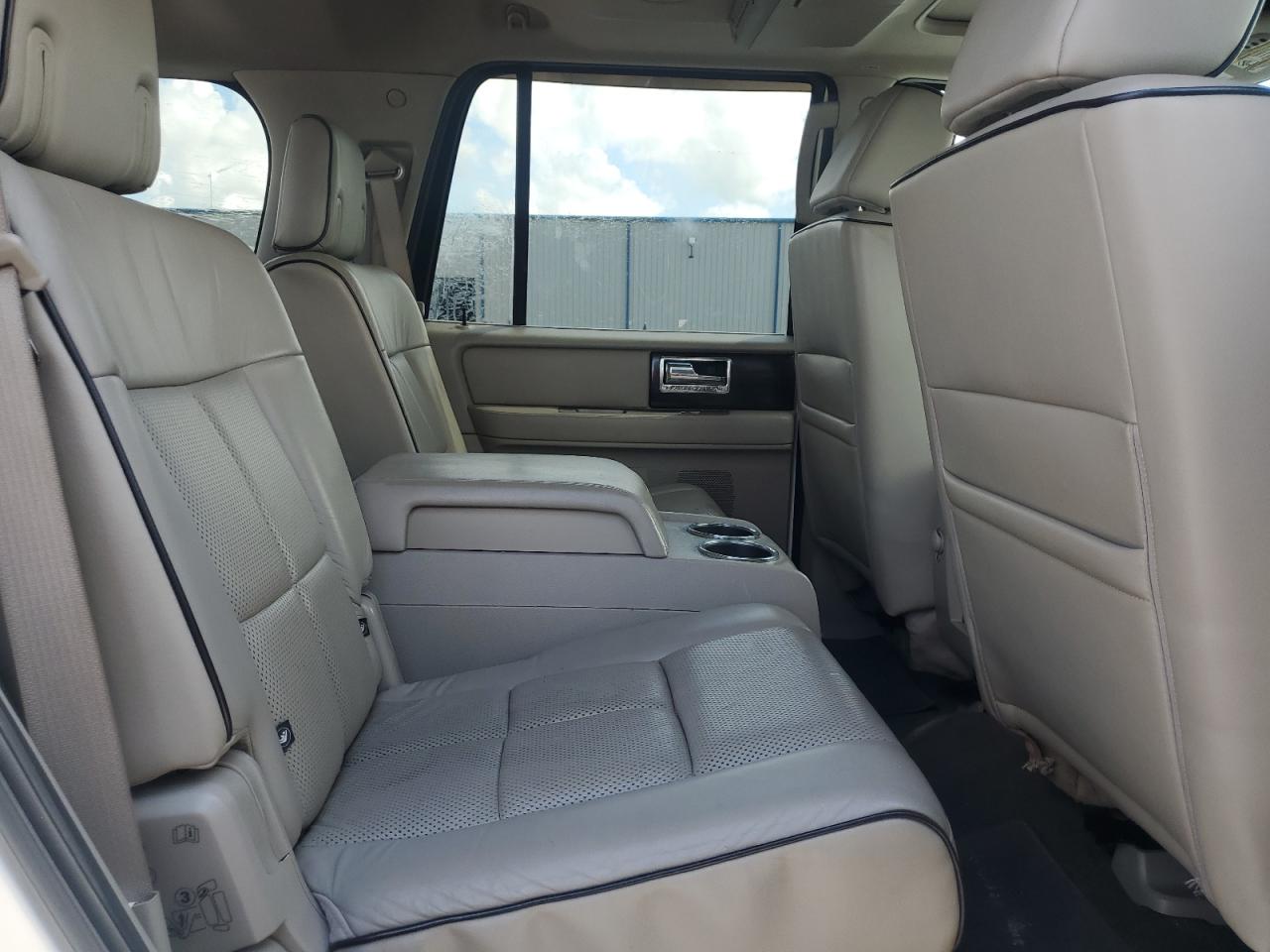 2007 Lincoln Navigator VIN: 5LMFU27567LJ12959 Lot: 61891815