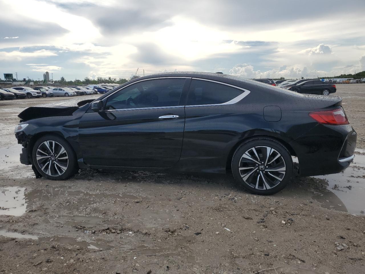 1HGCT1B87HA010187 HONDA ACCORD 2017