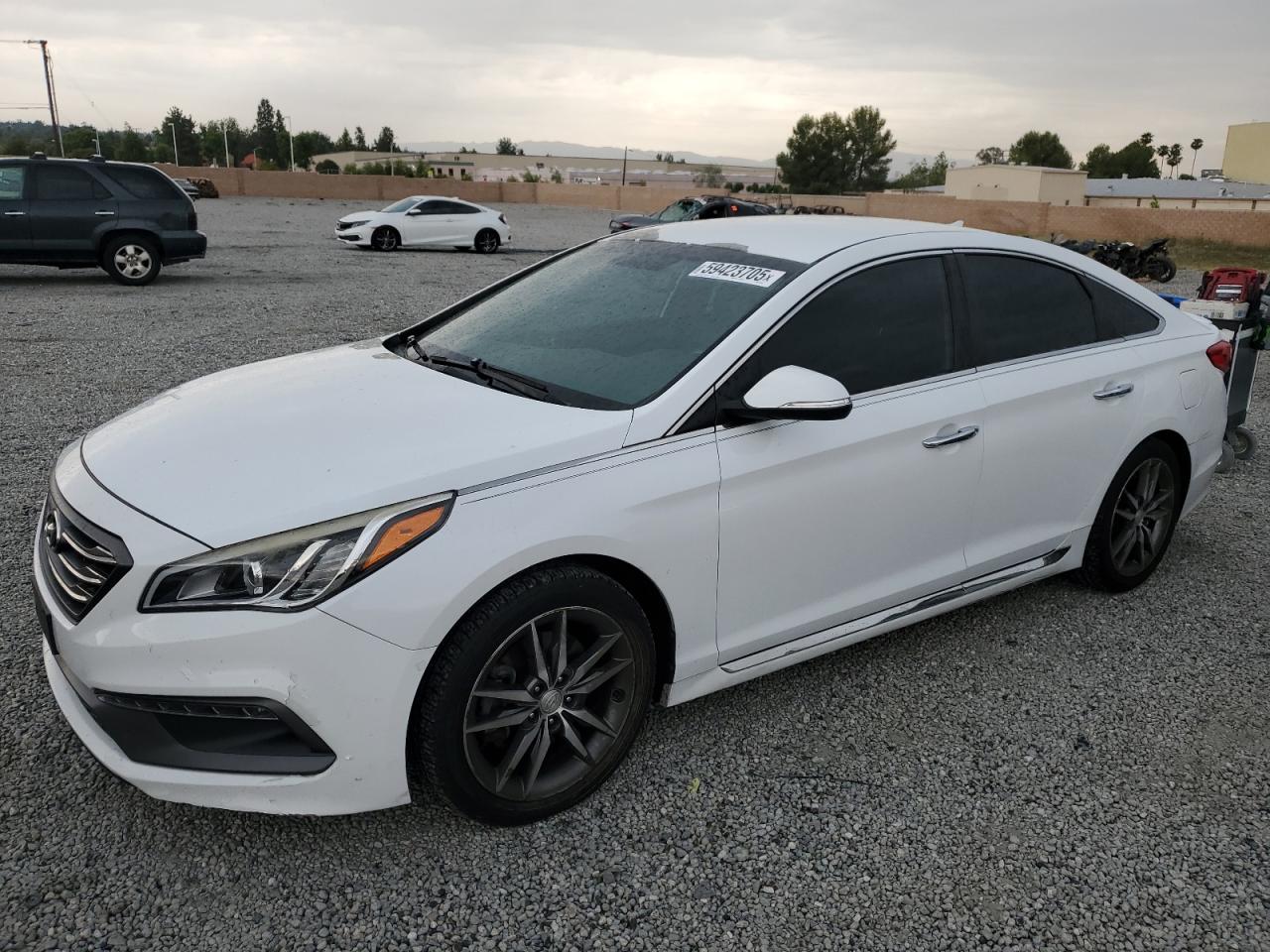 2015 Hyundai Sonata Sport იყიდება Mentone-ში, CA - Undercarriage