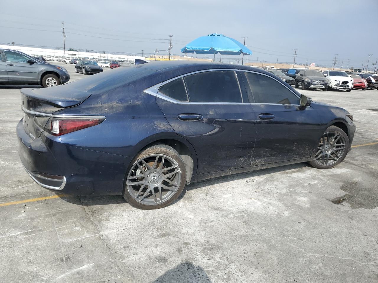 LEXUS ES300 2023 VIN 58ADA1C16PU030832 zdjęcie 3