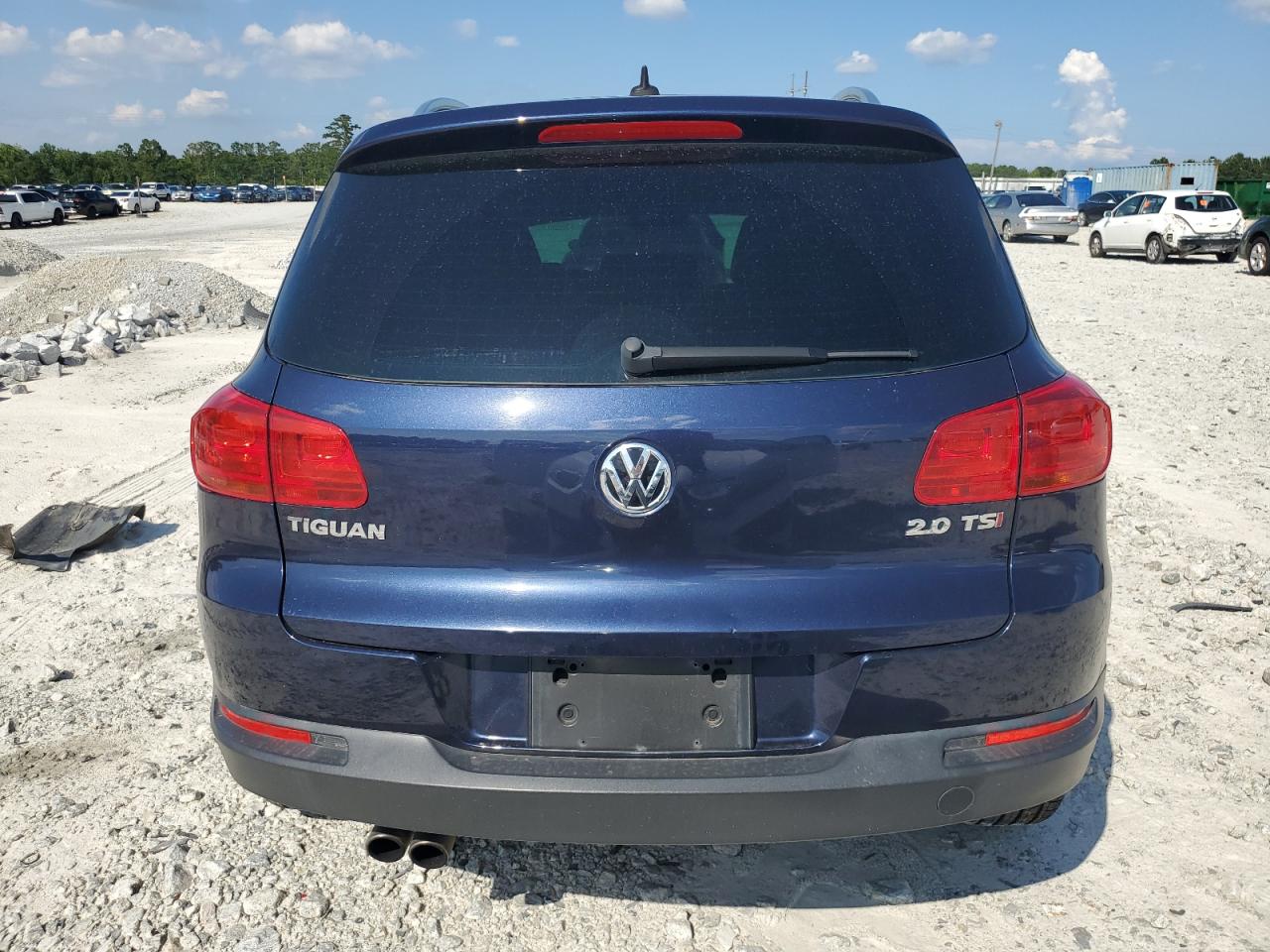 2015 Volkswagen Tiguan S VIN: WVGAV7AX9FW562670 Lot: 62086595